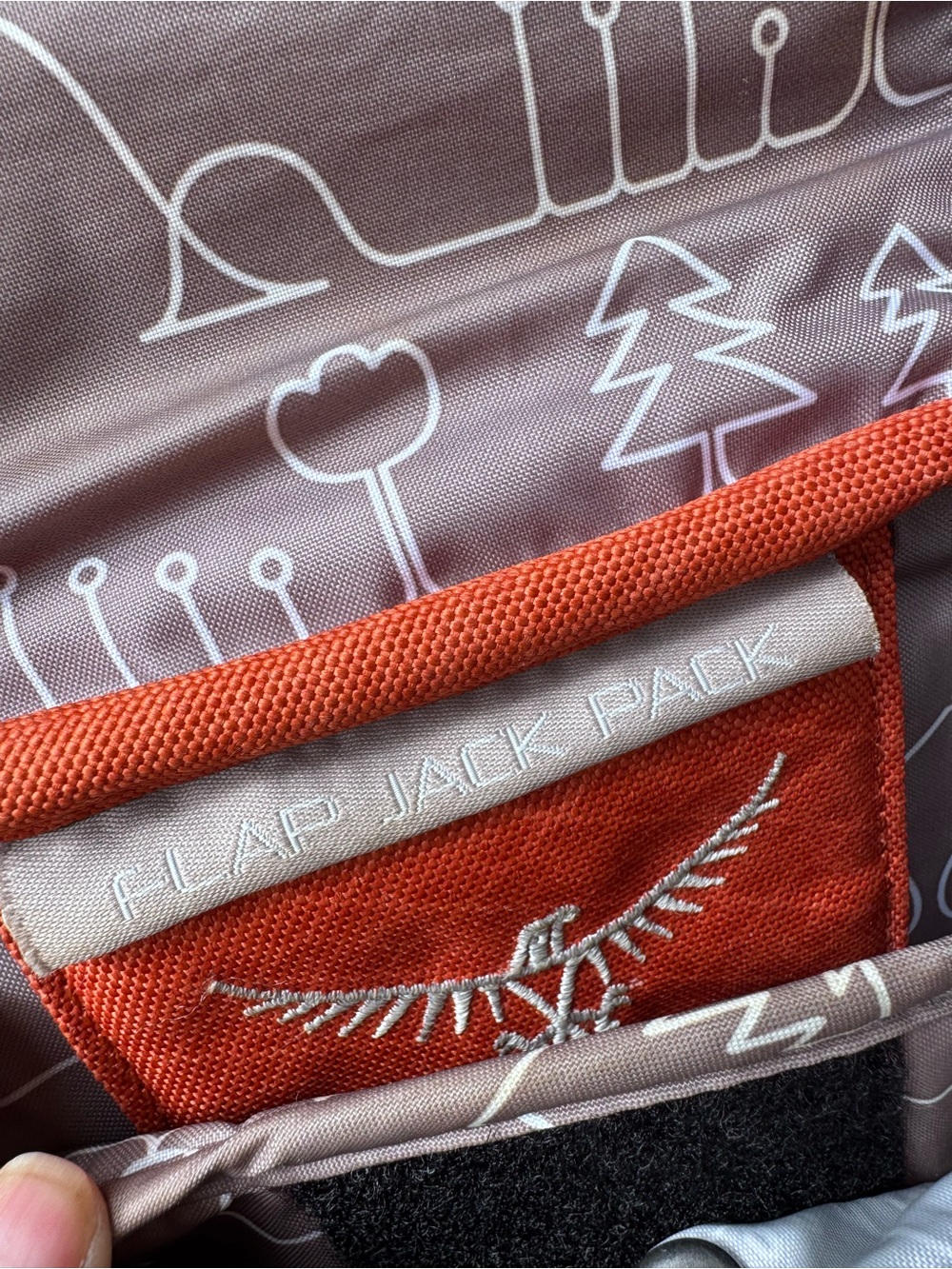 Osprey Red Daypack Backpack - Compact Travel & Commuter Bag - Picture 9 of 10